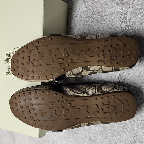Coach brown signature loafers 8.5 - Picture 3 of 7